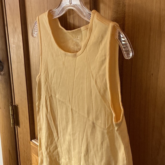 L.L. Bean Women's Light Yellow Tank Top Size Medium - Picture 3 of 4
